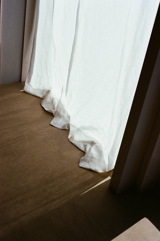 LIV CURTAIN