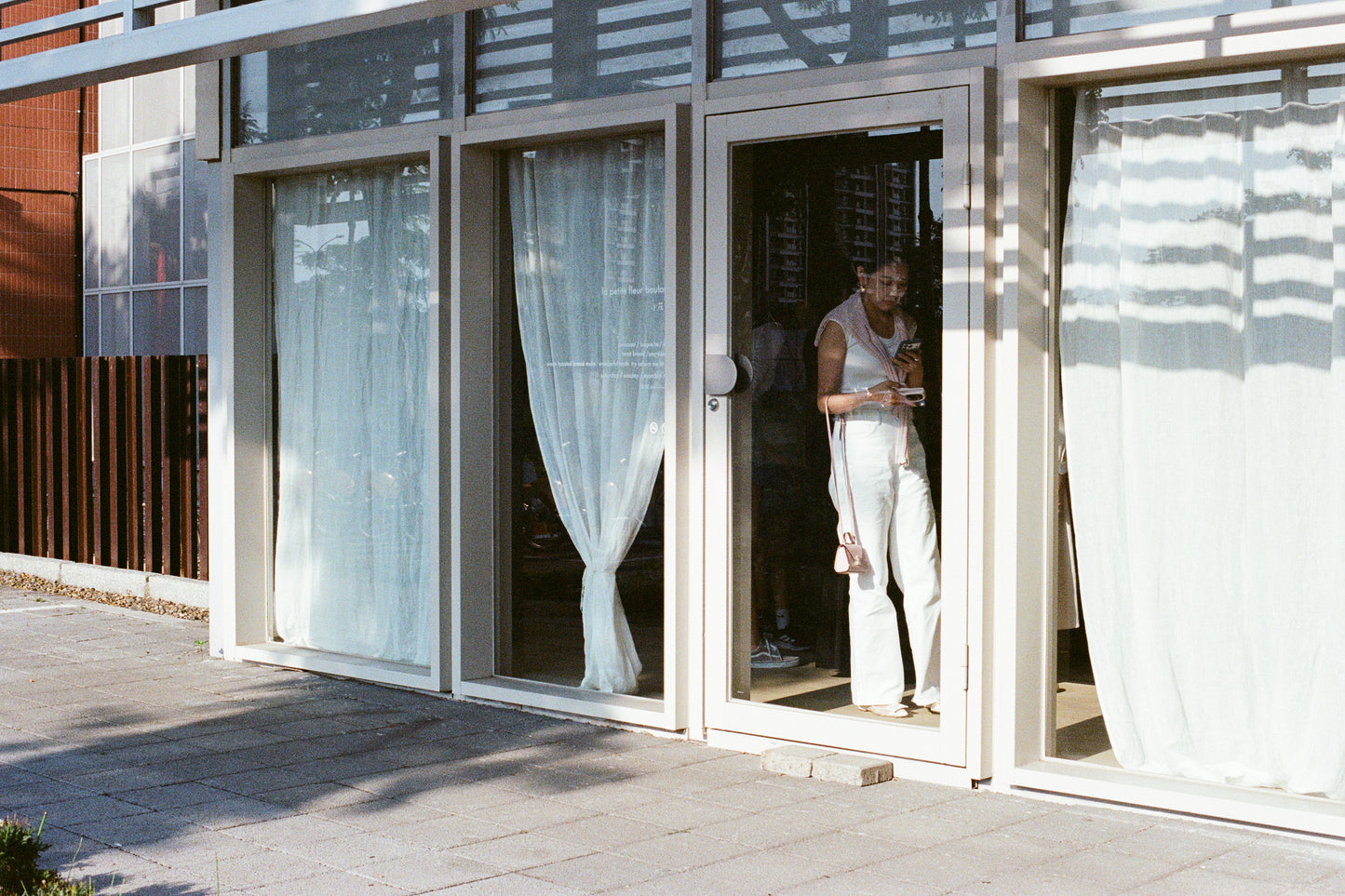 LIV CURTAIN
