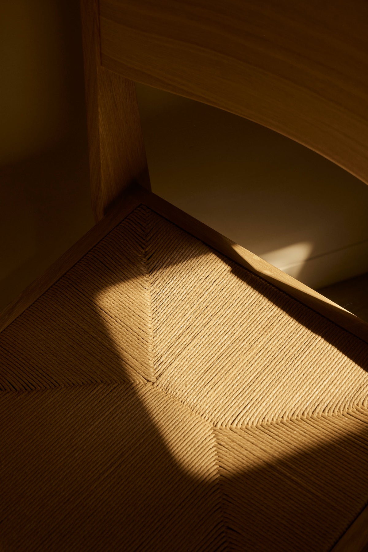 Atelier Chair — 自然橡木 · 紙纖繩座面