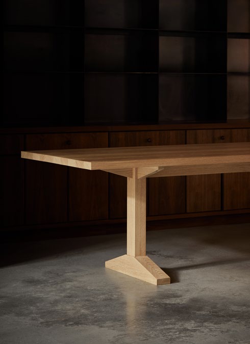 Shaker Table — 自然橡木